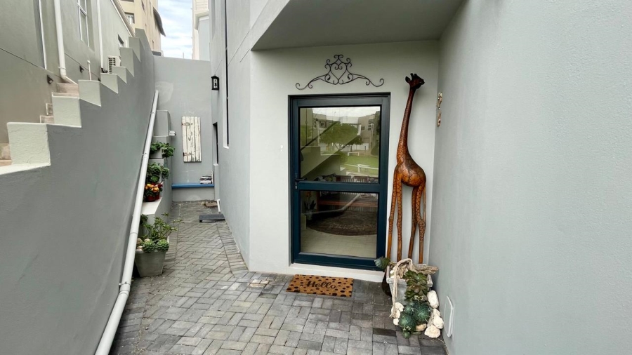3 Bedroom Property for Sale in Waterfront Western Cape